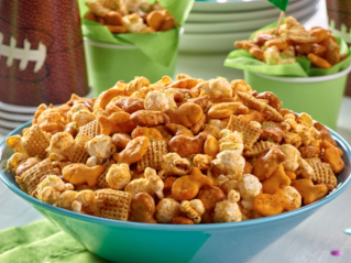 https://www.campbellsoupcompany.com/wp-content/uploads/2021/07/Goldfish-Taco-Seasoned-Snack-Mix-4x3-1.jpg